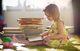 Cara Seru Mengajari Anak Membaca di Rumah