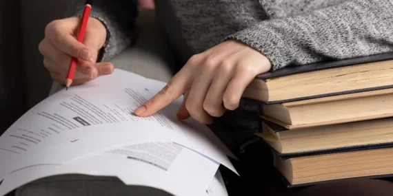 Tips Menulis Esai dan Motivation Letter untuk Beasiswa