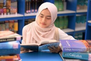 Tips Sukses Menjalani Perkuliahan di Semester Pertama: