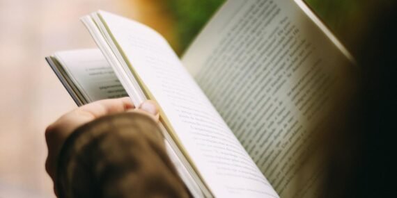 Manfaat Membaca Buku Setiap Hari Bagi Otak:
